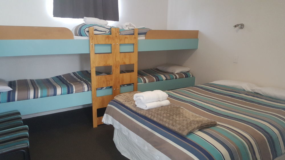 North South Holiday Park Christchurch Extérieur photo